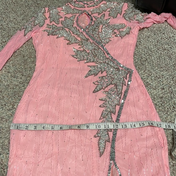 Vintage 100% silk beaded/sequinned gown - Picture 7 of 11